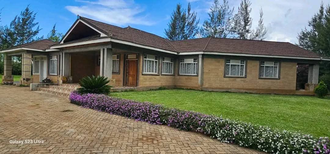 20 ACRES WITH A MODERN 5-BEDROOM HOME FOR SALE – KIPLOMBE (NEAR KAPLELACH), ELDORET