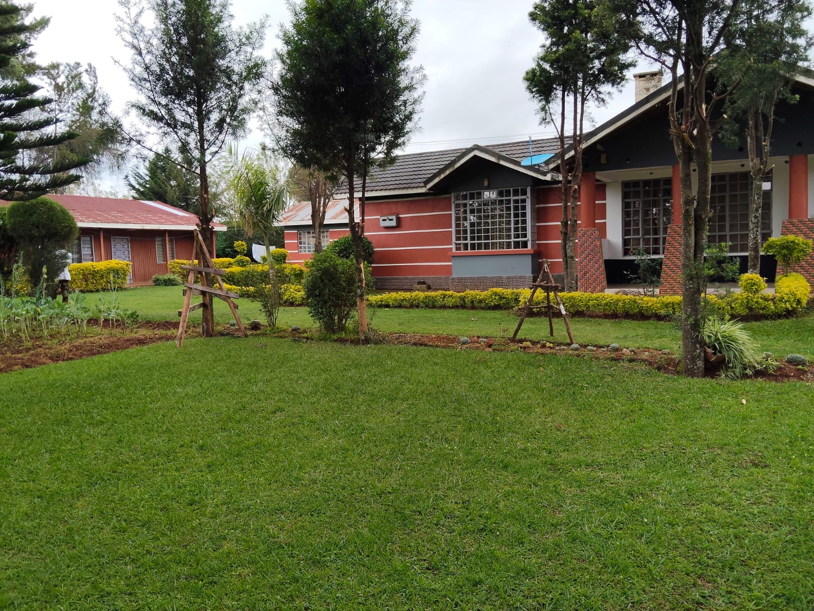4 BEDROOM HOUSE + SERVANTS’ QUARTERS FOR SALE – ELGONVIEW ESTATE, ELDORET