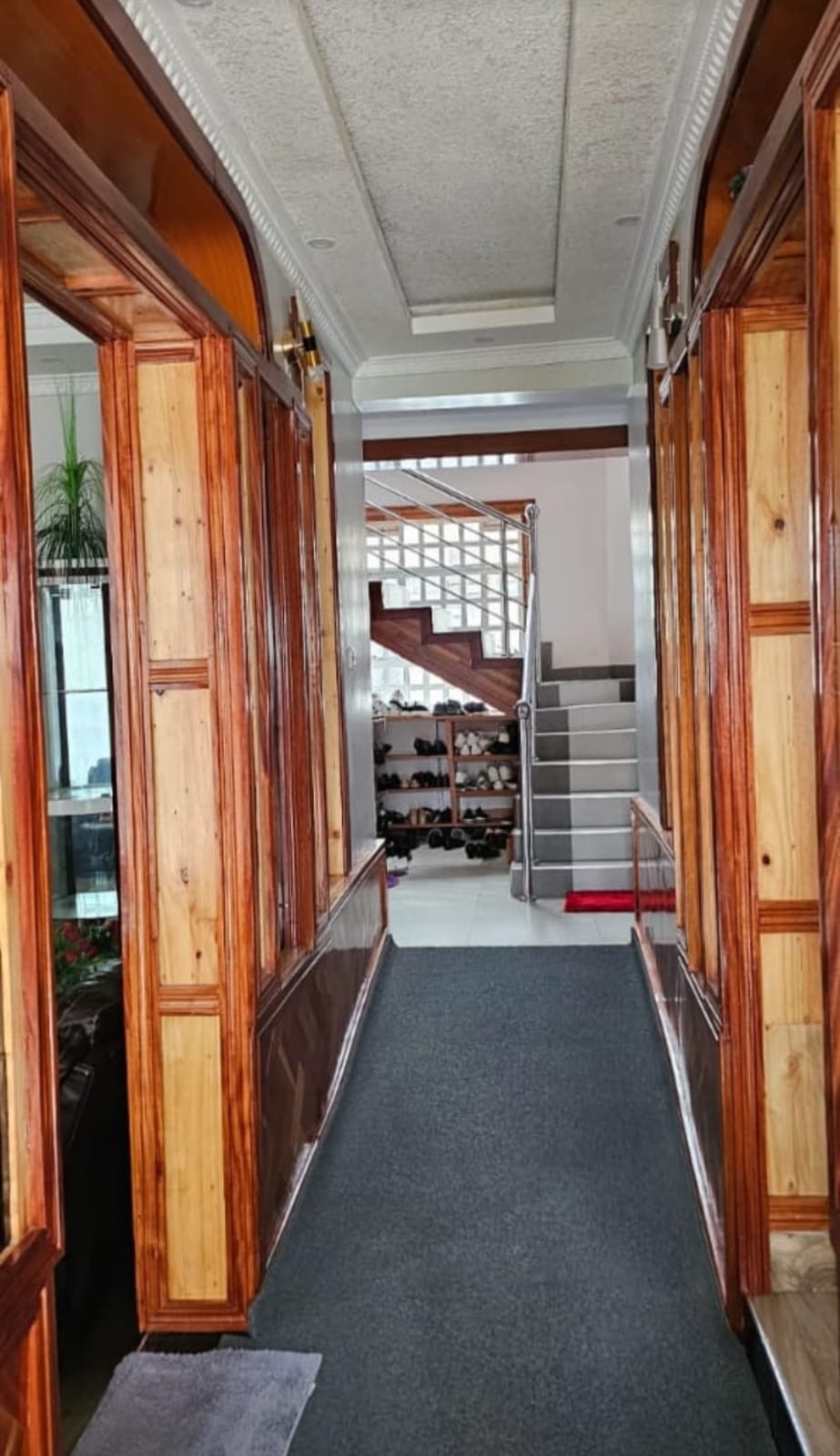 HIGH-END 7-BEDROOM MANSIONETTE – PRIME HILLSIDE