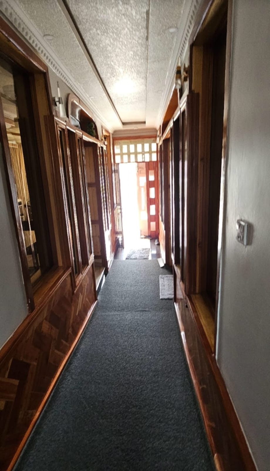 HIGH-END 7-BEDROOM MANSIONETTE – PRIME HILLSIDE