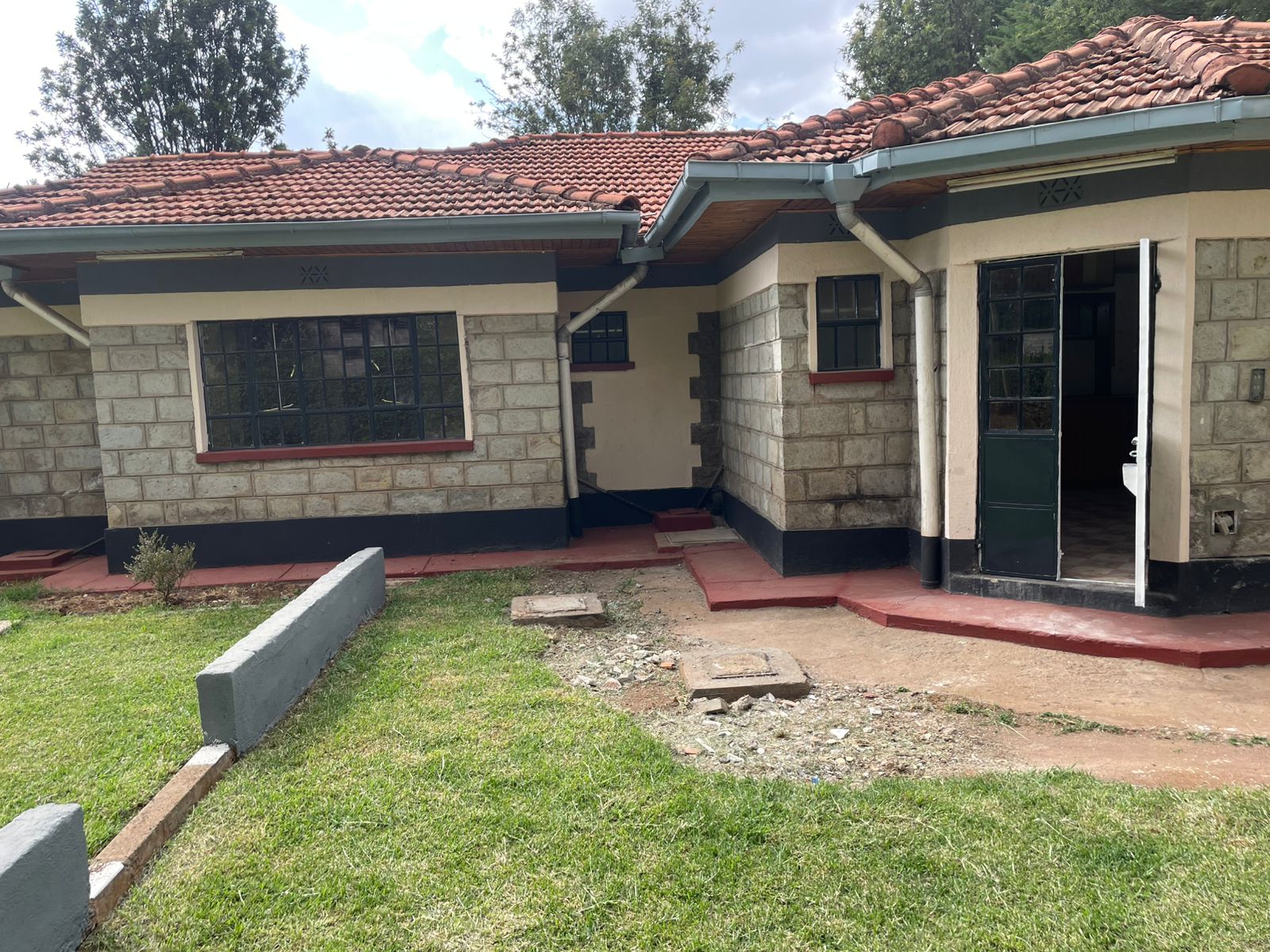PROPERTY TO LET – POA PLACE JUNCTION