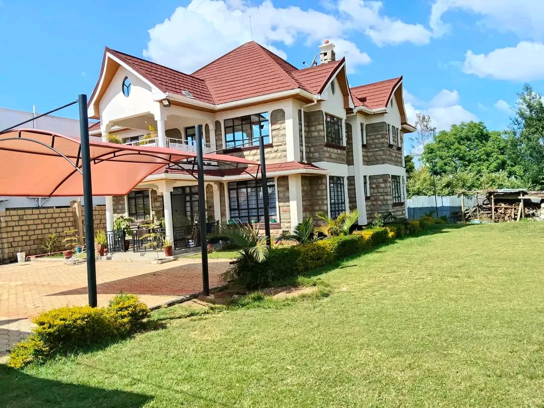 FOR SALE – 4 Bedroom House with SQ