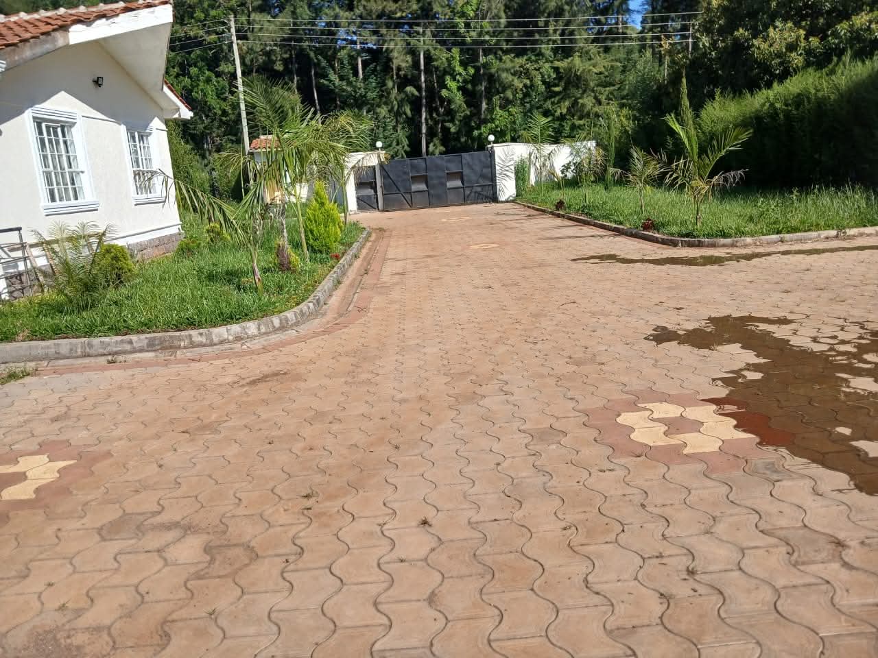 EXCEPTIONAL FARMHOUSE ESTATE FOR SALE – CHEPLASKEI, NEAR ELDORET CITY