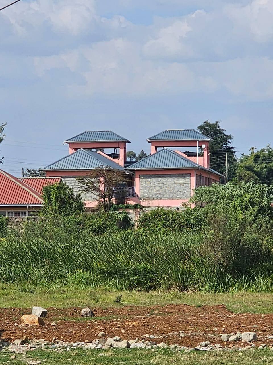 RENTAL HOUSES FOR SALE – UNIVERSITY OF ELDORET JUNCTION