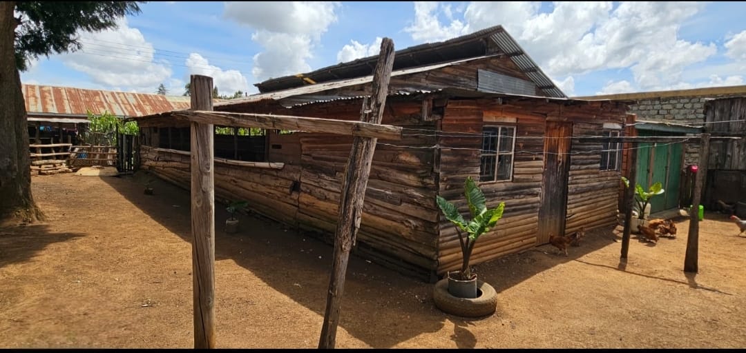 3-Bedroom Home with SQ, Dairy Shed & Poultry House for Sale – Chepkoilel, Eldoret