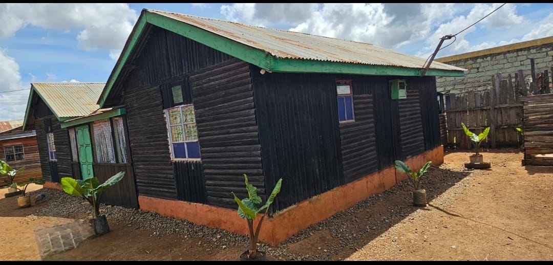 3-Bedroom Home with SQ, Dairy Shed & Poultry House for Sale – Chepkoilel, Eldoret
