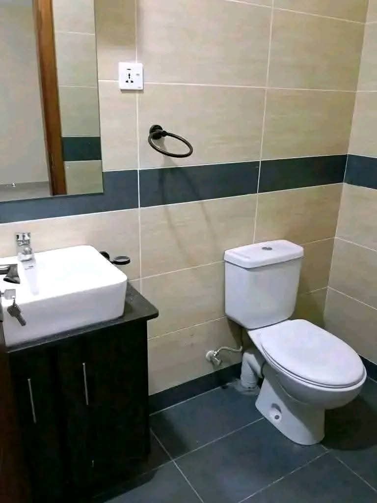 Modern Newly Built 4-Bedroom Townhouse + Self-Contained SQ