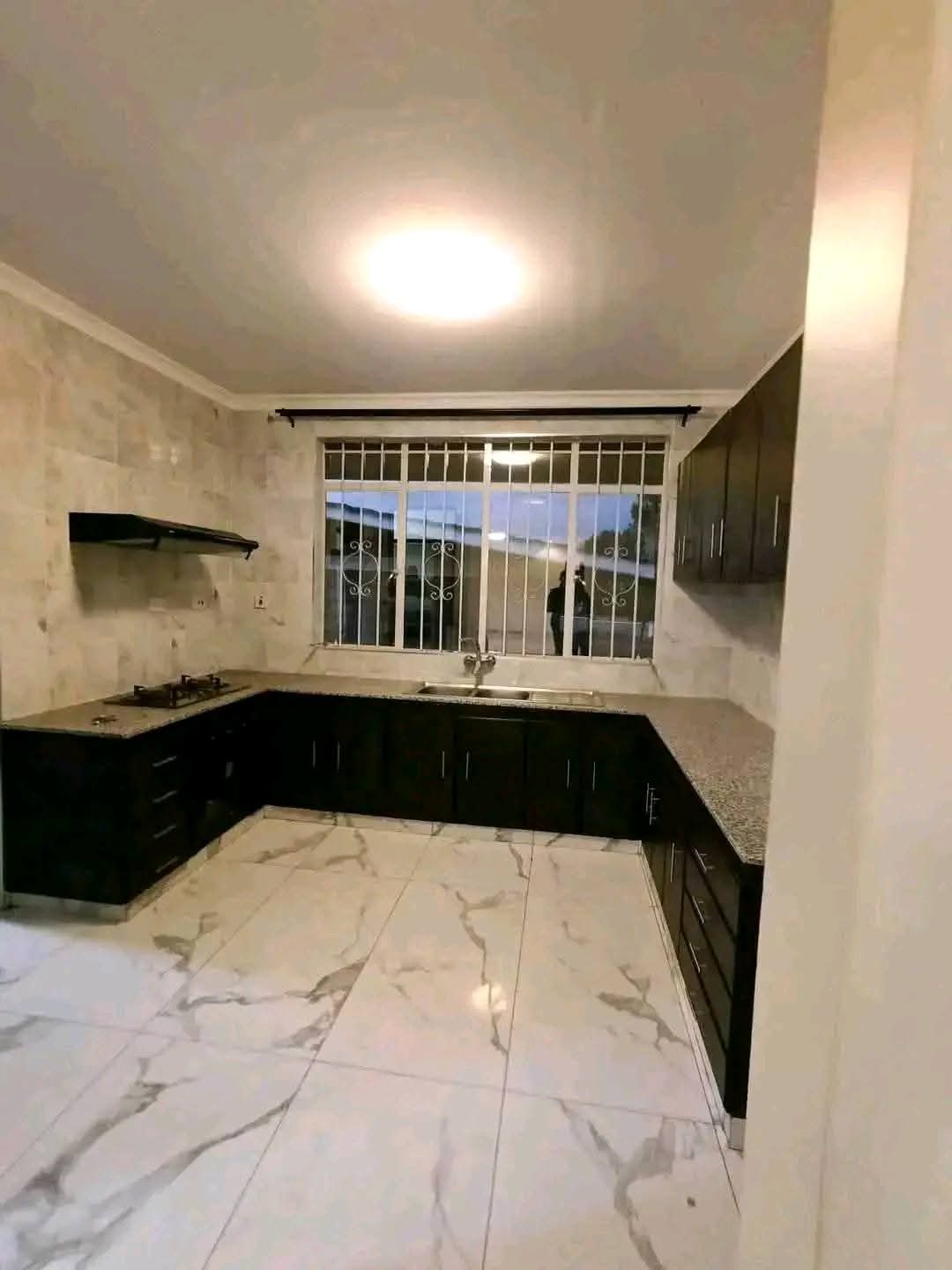 Modern Newly Built 4-Bedroom Townhouse + Self-Contained SQ