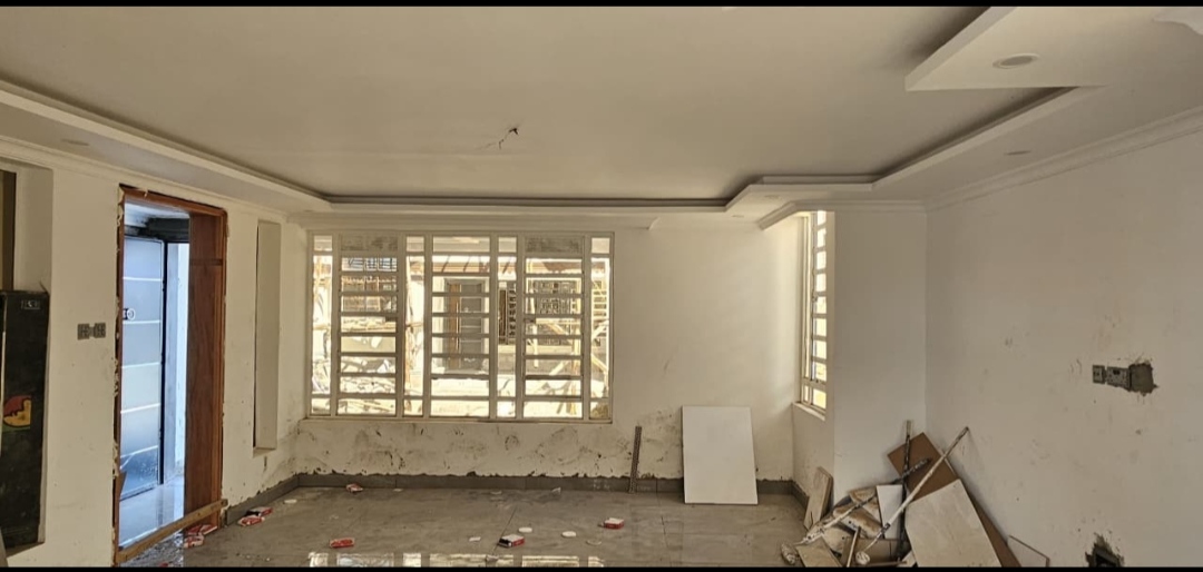 Modern 5 Bedroom Maisonette for Sale