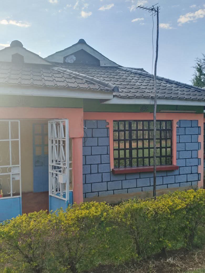 Elegant 3-Bedroom House – All Ensuite