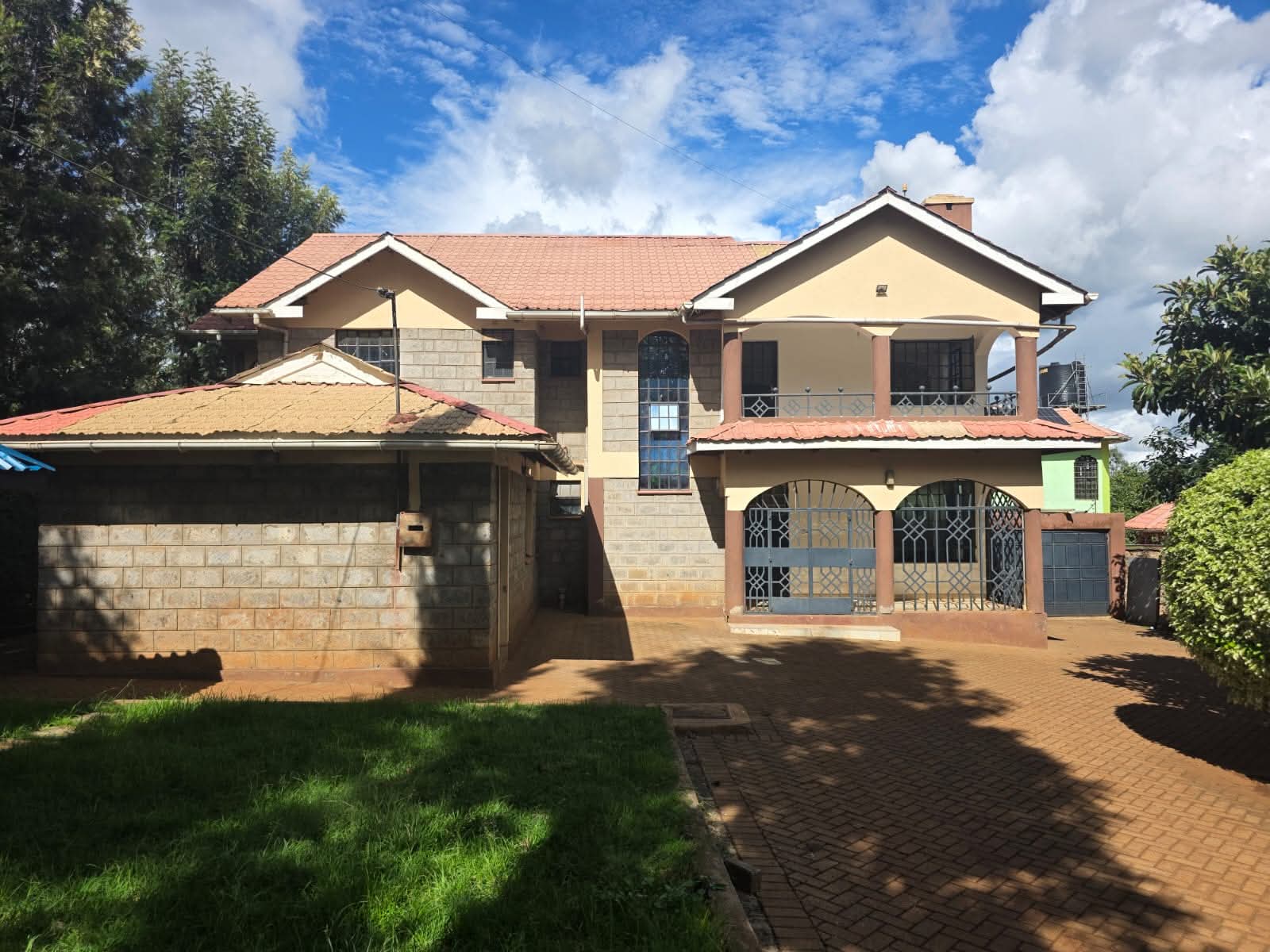 MODERN 4 BEDROOM HOME WITH AGRI-INCOME POTENTIAL