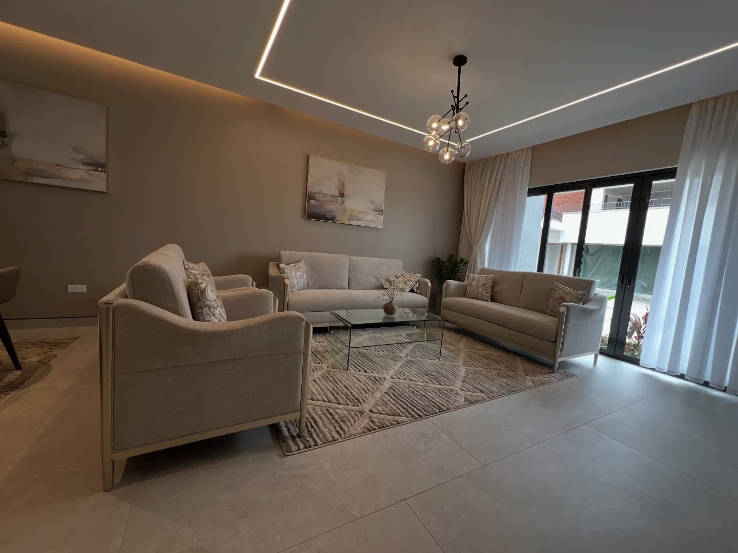 4-BEDROOM DUPLEX & TRIPLEX TOWNHOUSES